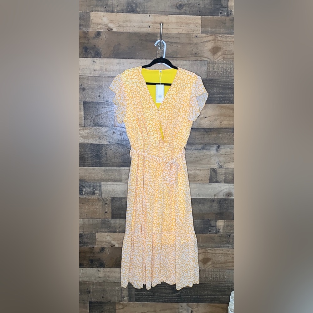 ❌SOLD❌NWT Graceasy Midi Dress with Belt - Picture 2 of 9